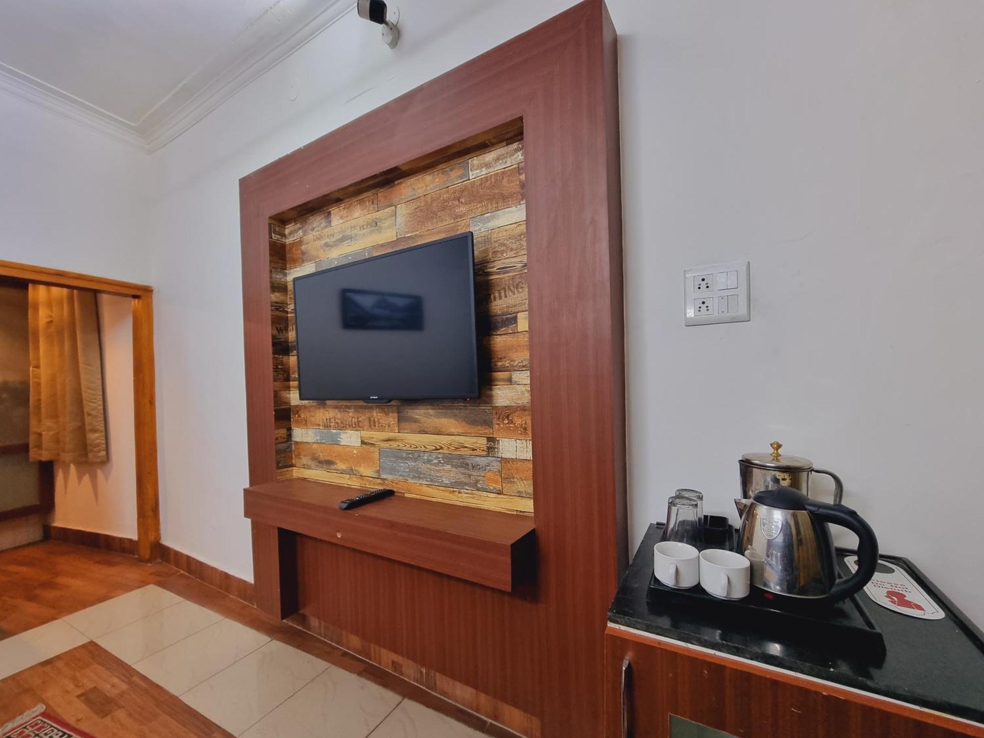 Wow Hotels Green View Dalhousie Exterior foto